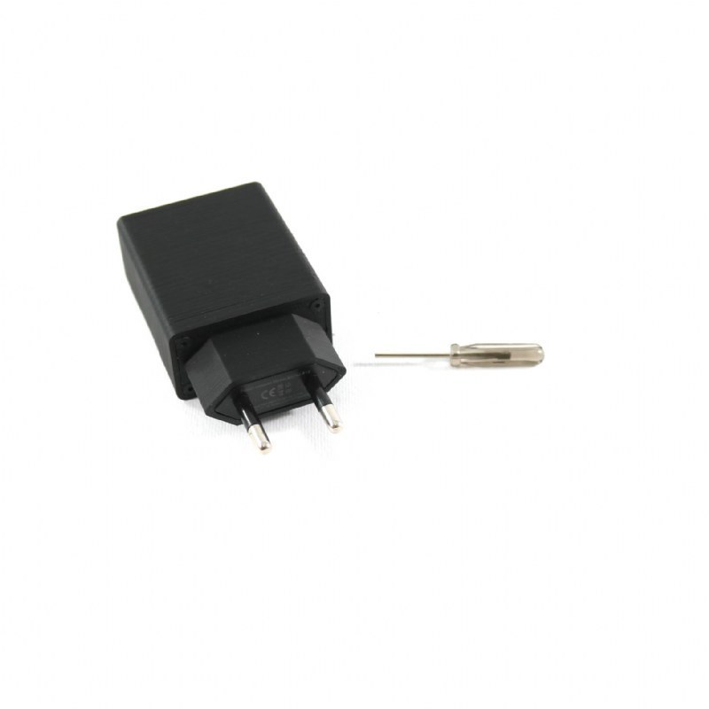 Mriya GSM Transmitter in functional 5V/2A Travel Adapter